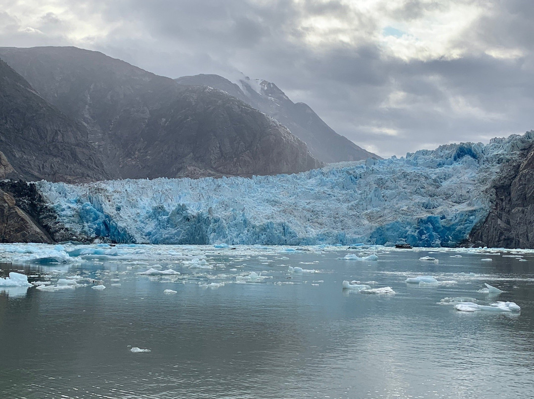 Sawyer Glacier景点图片