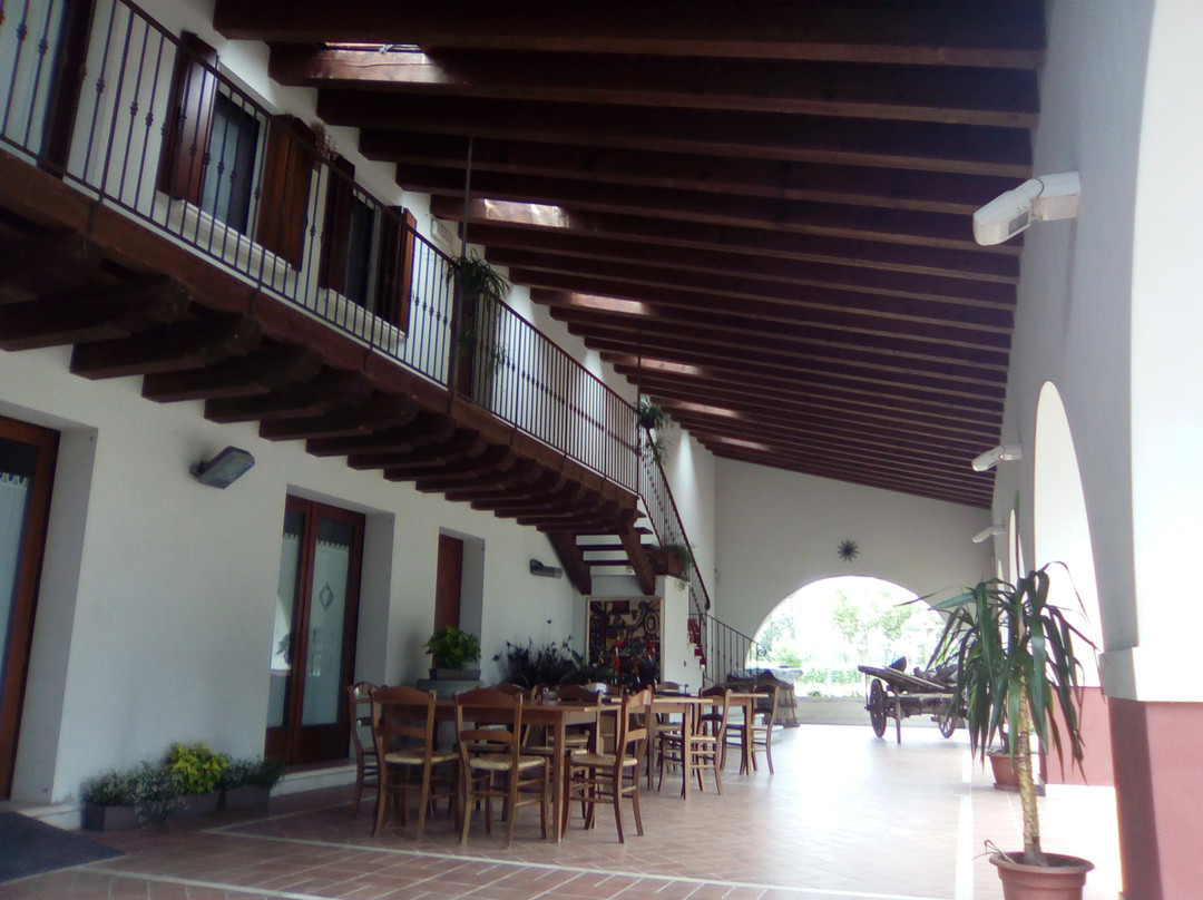 Azzanello旅游攻略图片