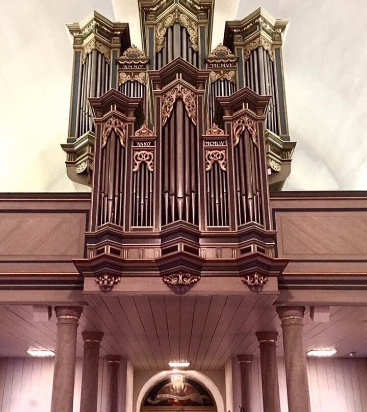 Ivetofta Kyrka-Bromolla必去景点