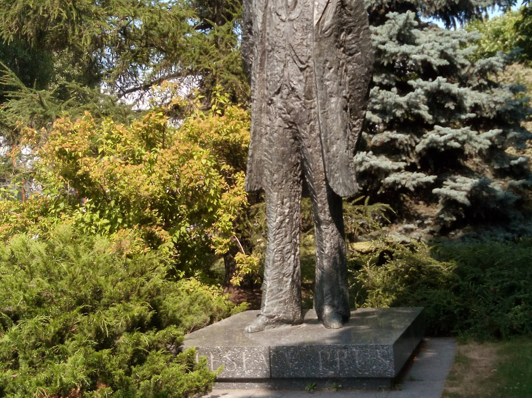 Monument of Boleslaw Prus-华沙必去景点