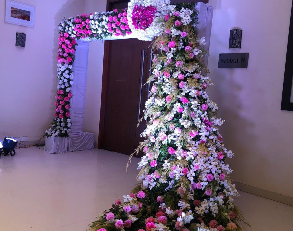 圣罗恩禅修温泉旅馆主图