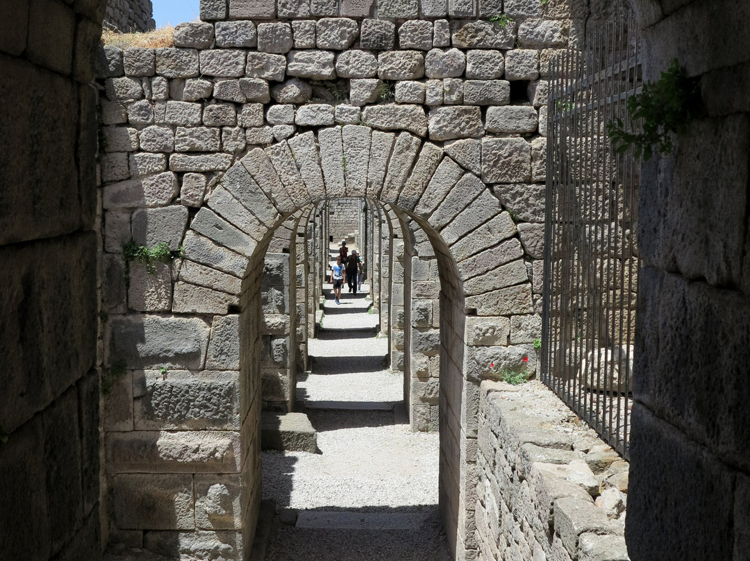 Pergamon Amphitheater景点图片