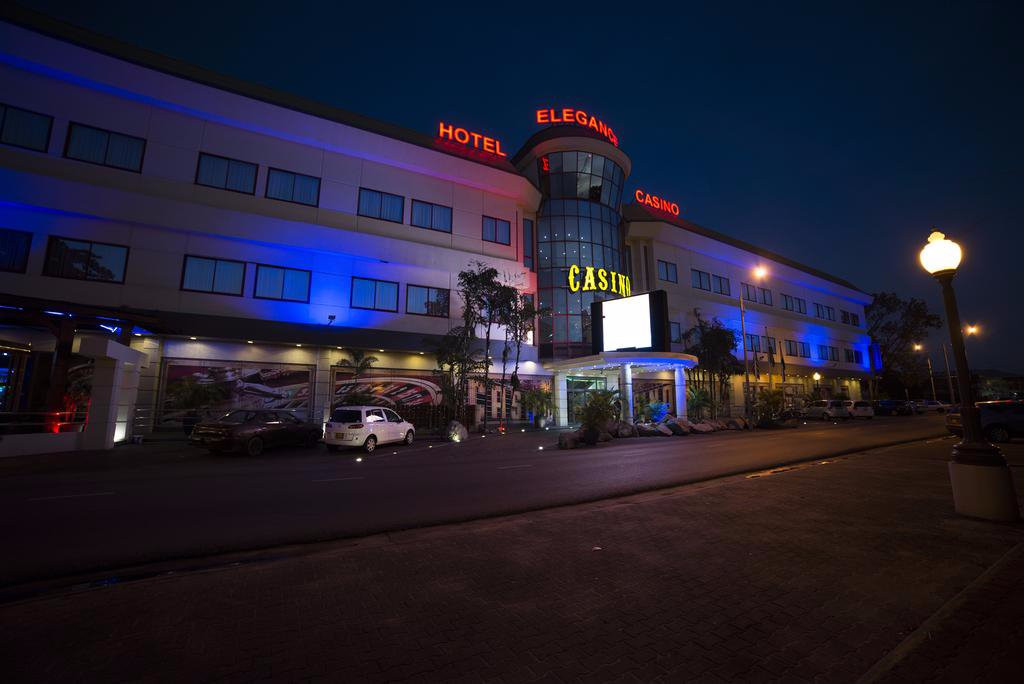 Elegance Hotel & Casino主图