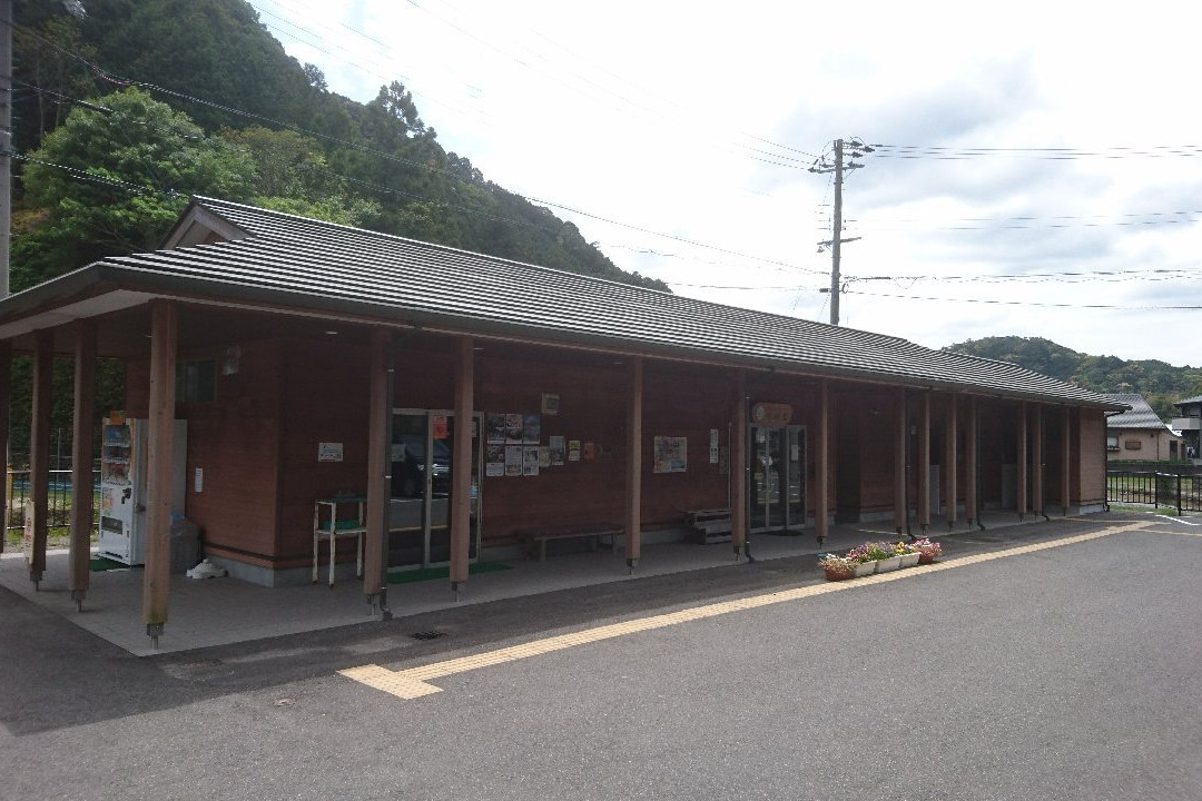 Michi-no-Eki Mushikuiiwa景点图片