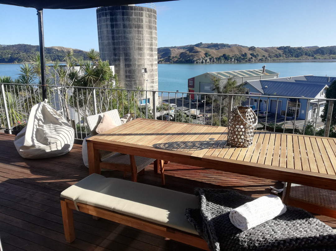 Journey's End Raglan主图