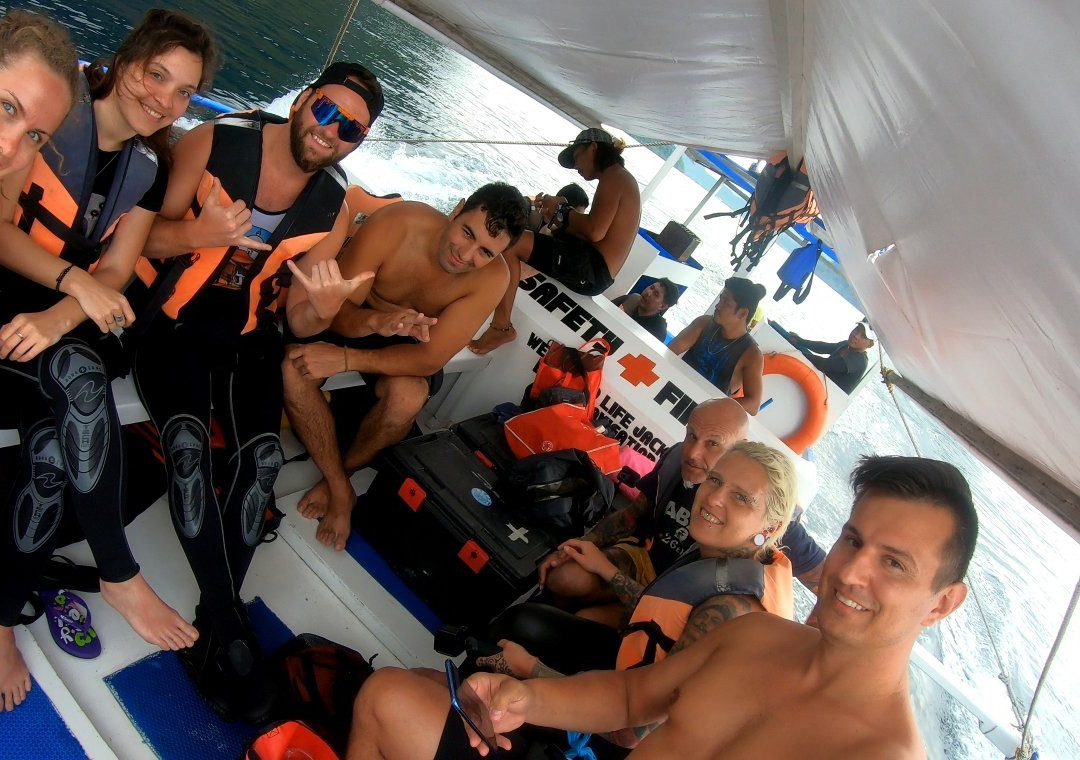 Bems Scuba-爱妮岛必去景点