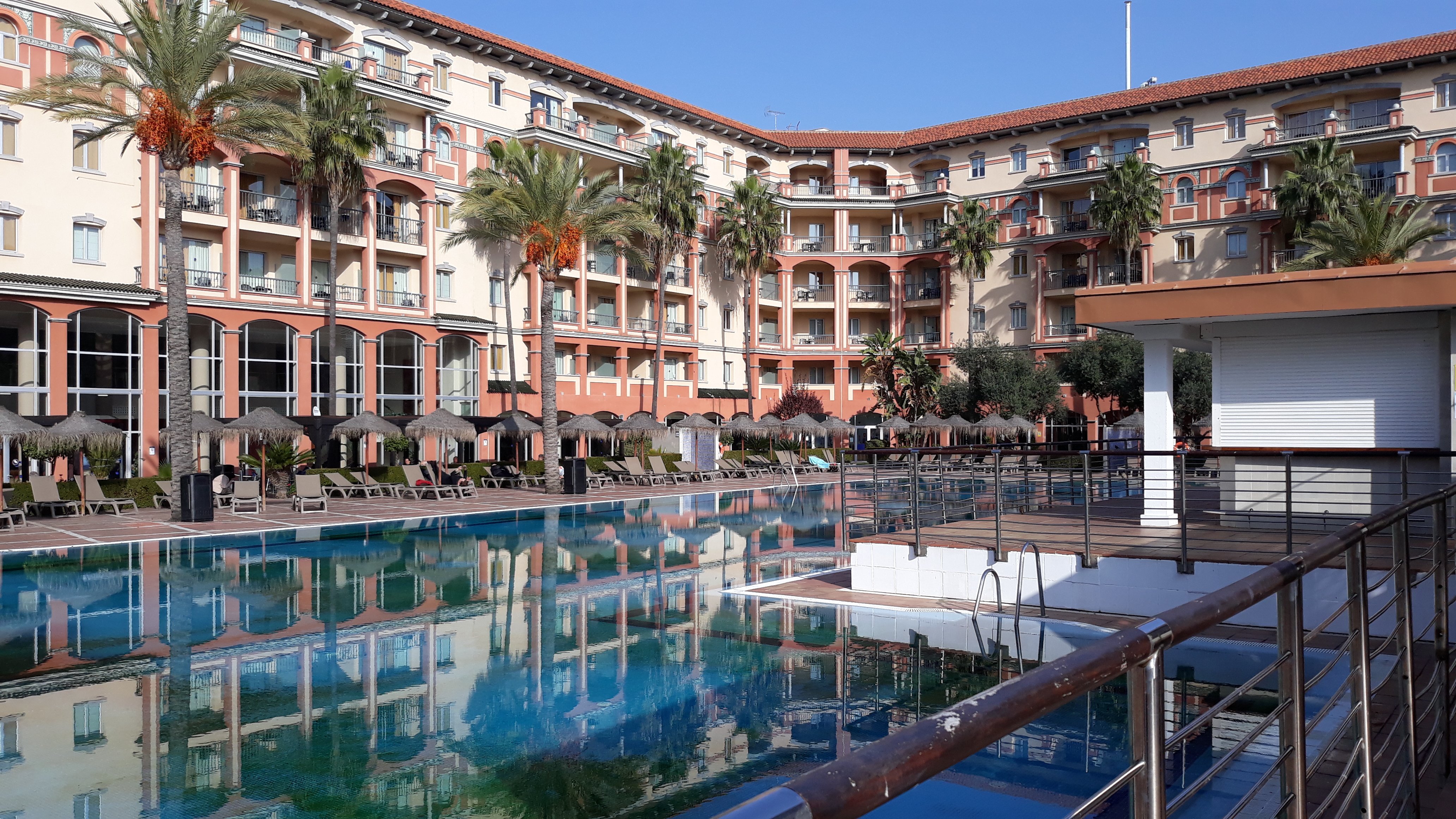 Ohtels Islantilla-泳池