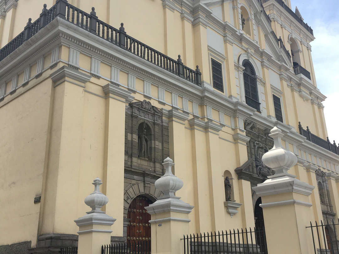 San Pedro Church (Iglesia de San Pedro)-利马必去景点