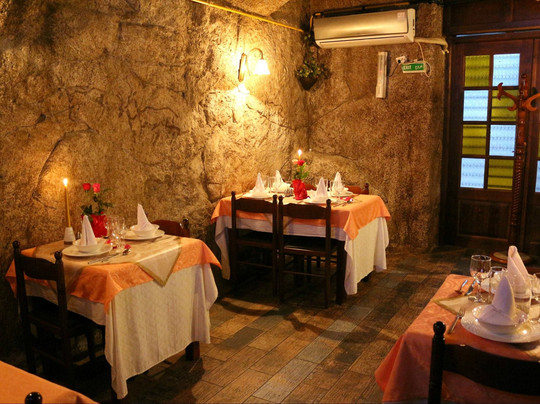 La Grotte Des Saveurs