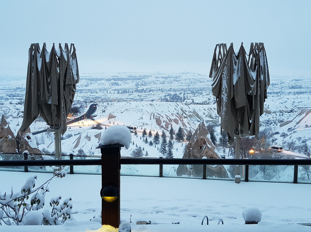 卡帕多西亚洞穴度假村酒店主图