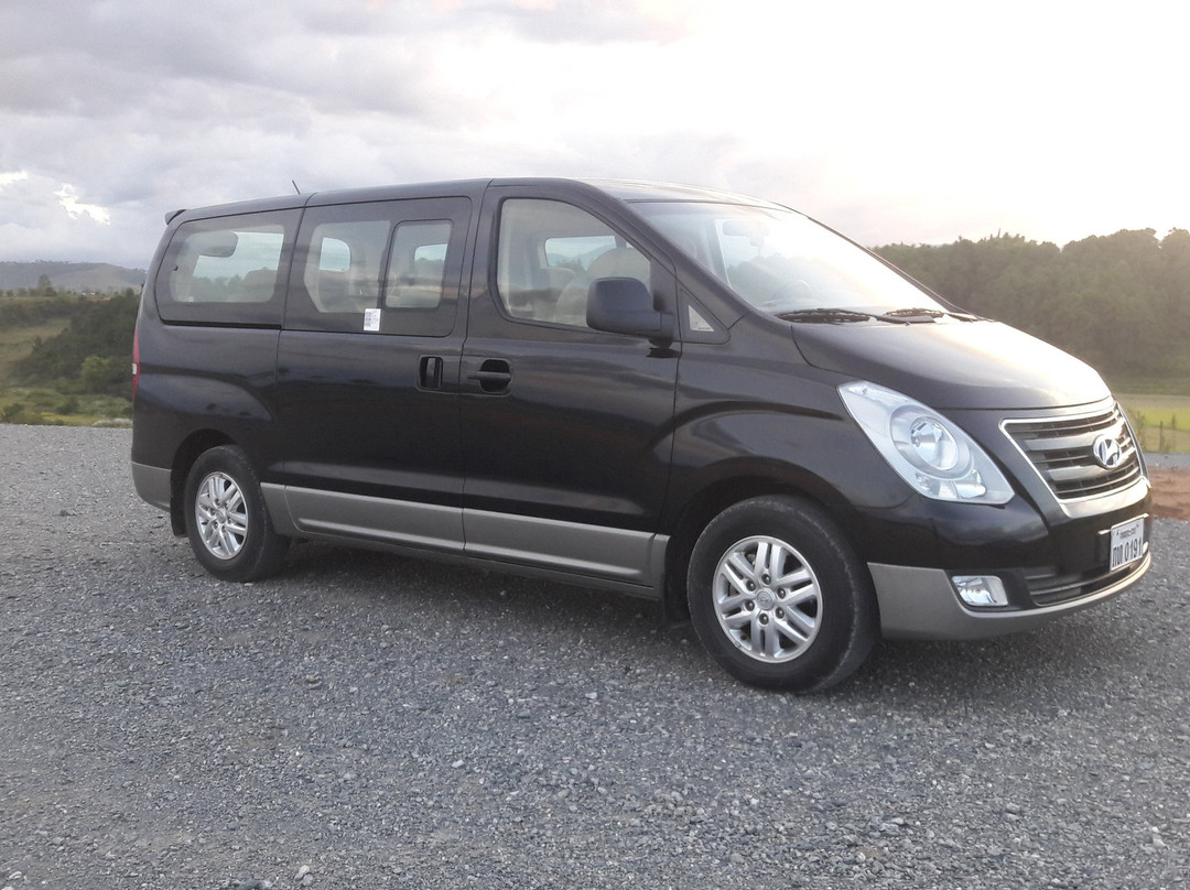 Laos Minivan Tours-旺阳必去景点