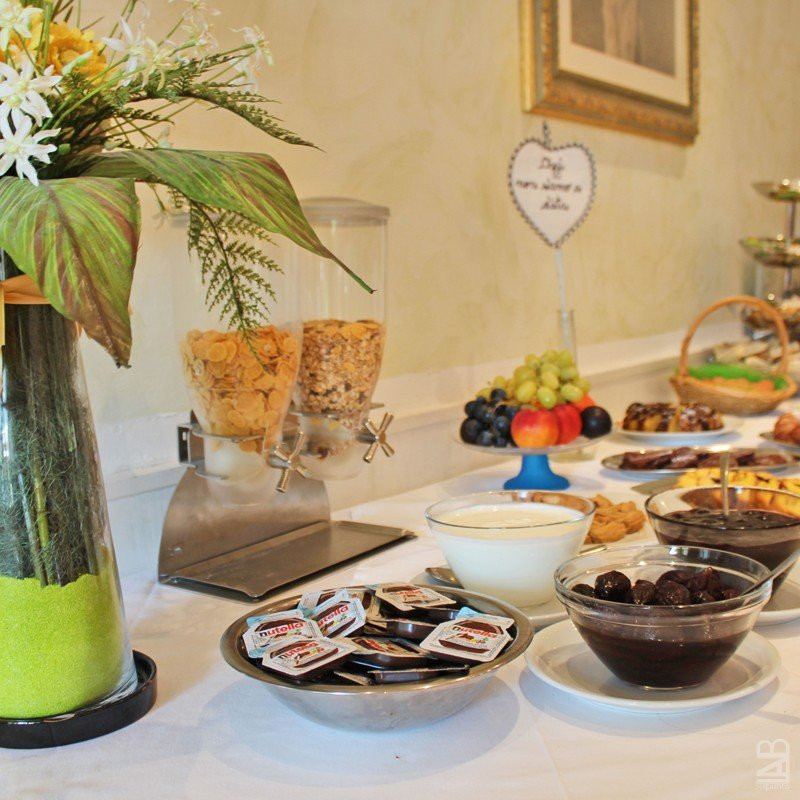 Bordonchio酒店住宿-Hotel Flora