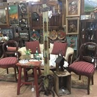 Me and My Girls Antiques & Home Decor景点图片