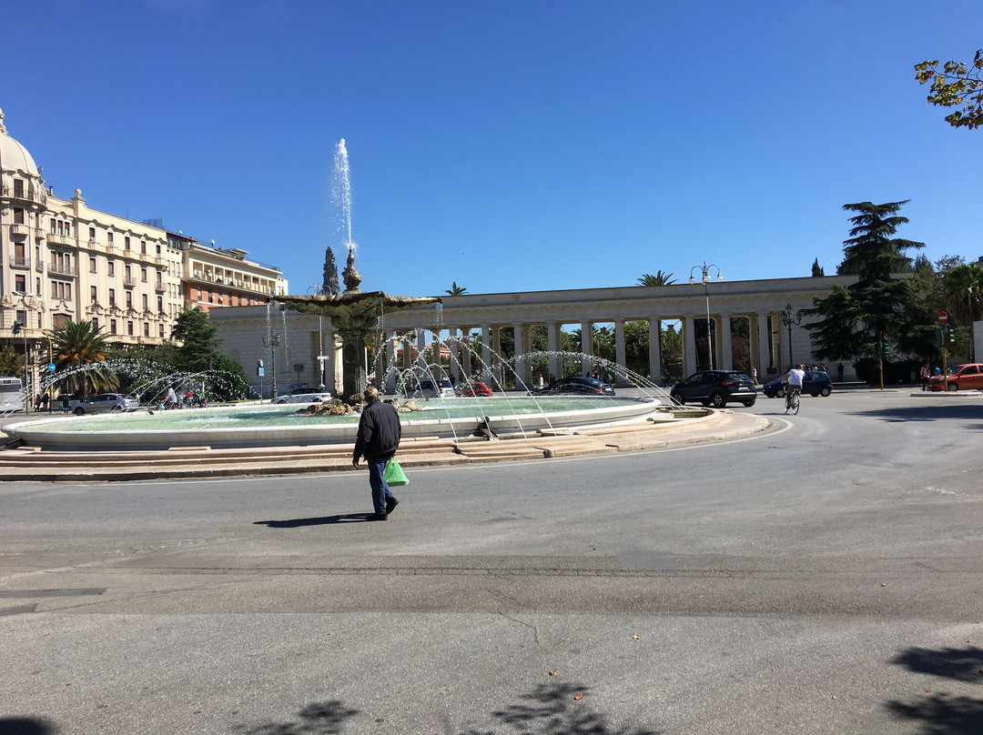 Piazza Camillo Benso di Cavour景点图片