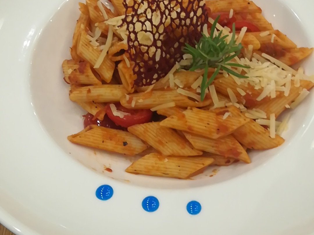 Royal Axis Suites Hotel主图