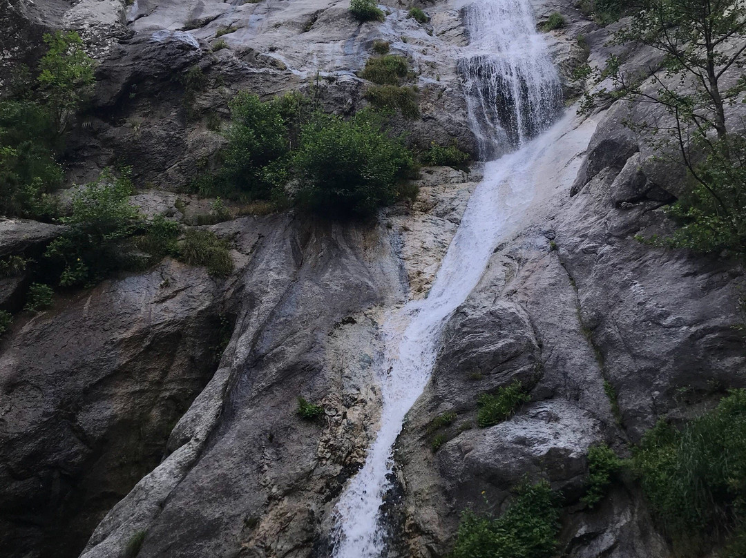 Cascade de Buja景点图片