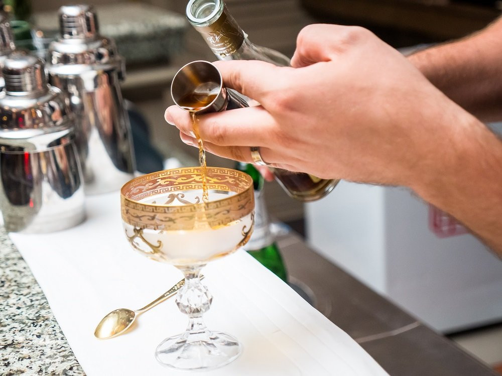 Bar@191