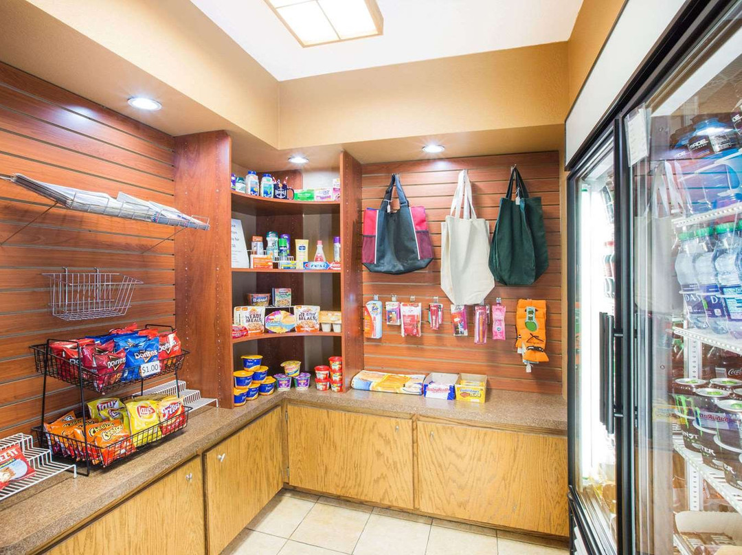 Ramada by Wyndham Spirit Lake/Okoboji主图