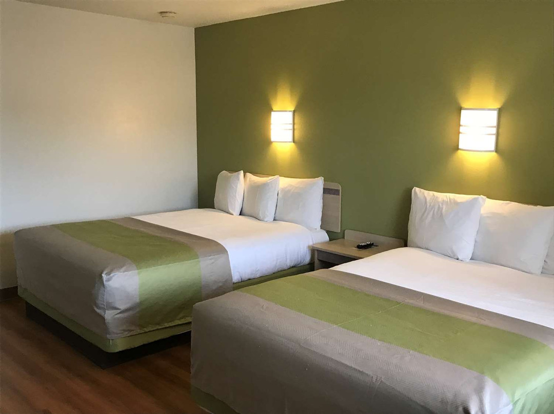 Travelodge by Wyndham Wall主图