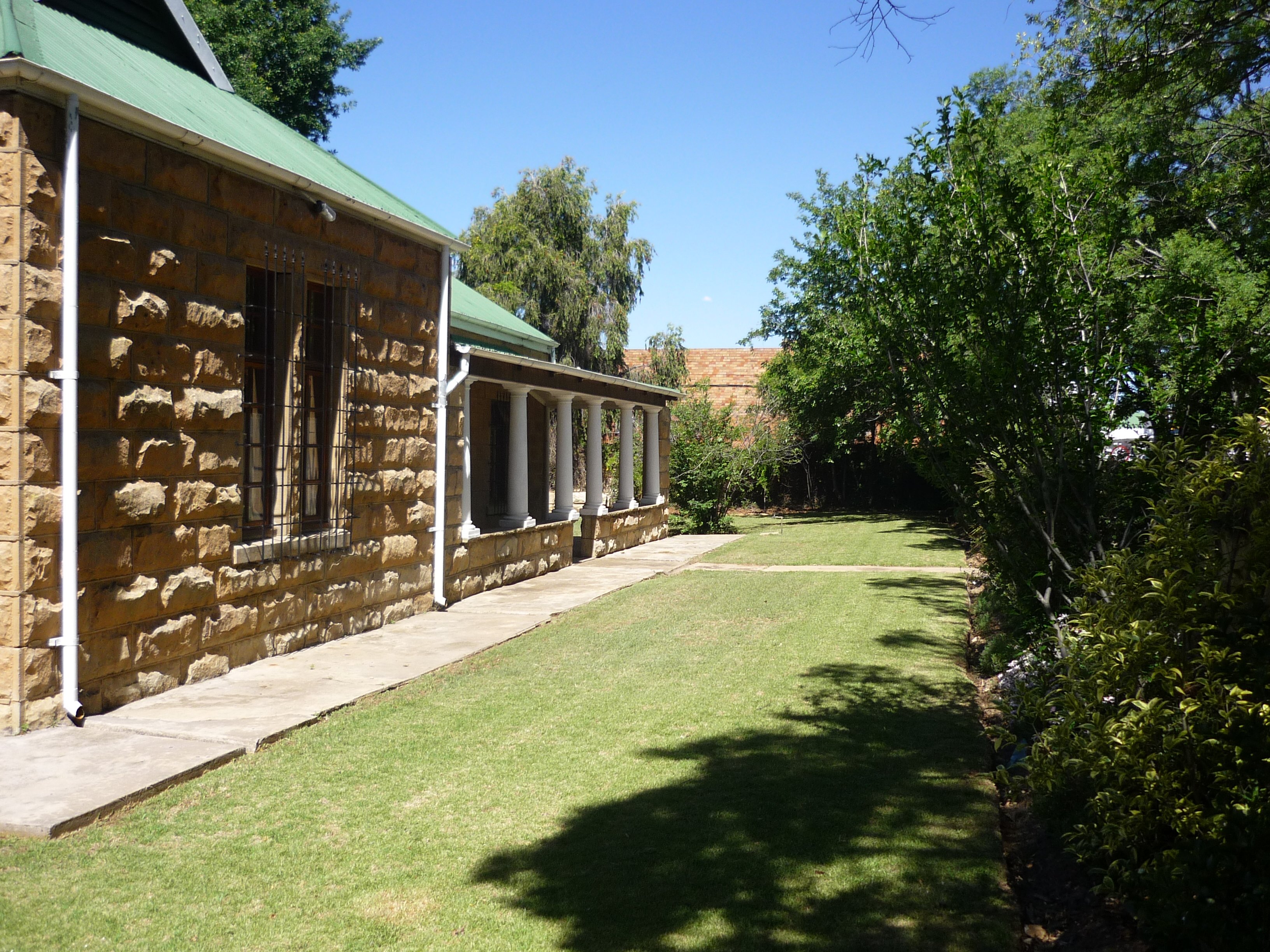 Oak Tree Lodge-官方