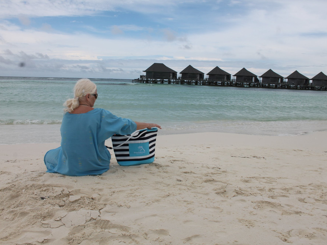 古丽都岛度假村主图