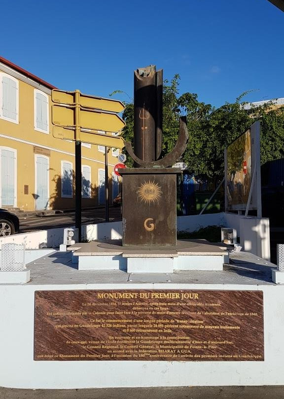 Monument du Premier Jour-Pointe-a-Pitre必去景点