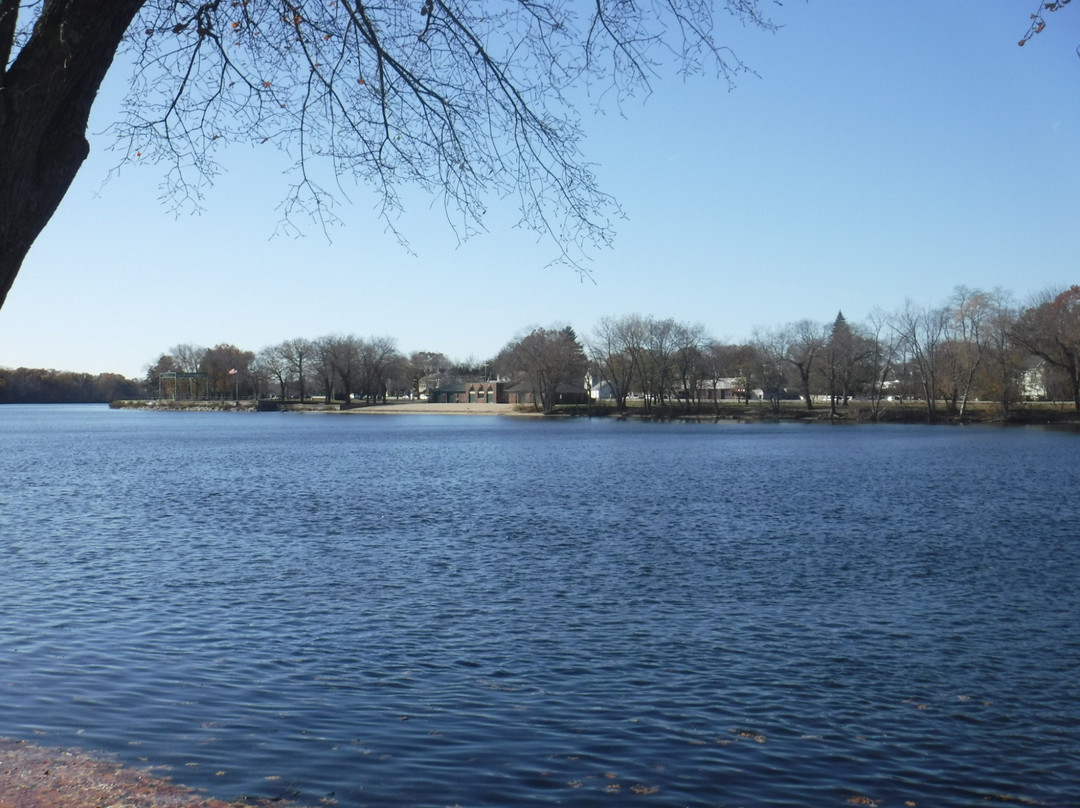 John E. Sheehy Memorial Park景点图片
