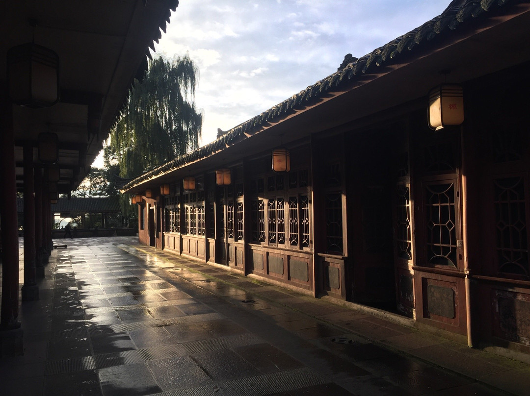 宾乐饭店主图