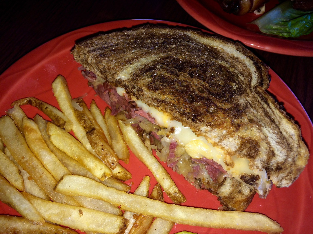 Boardwalk Bar & Grill-East Grand Forks必去景点