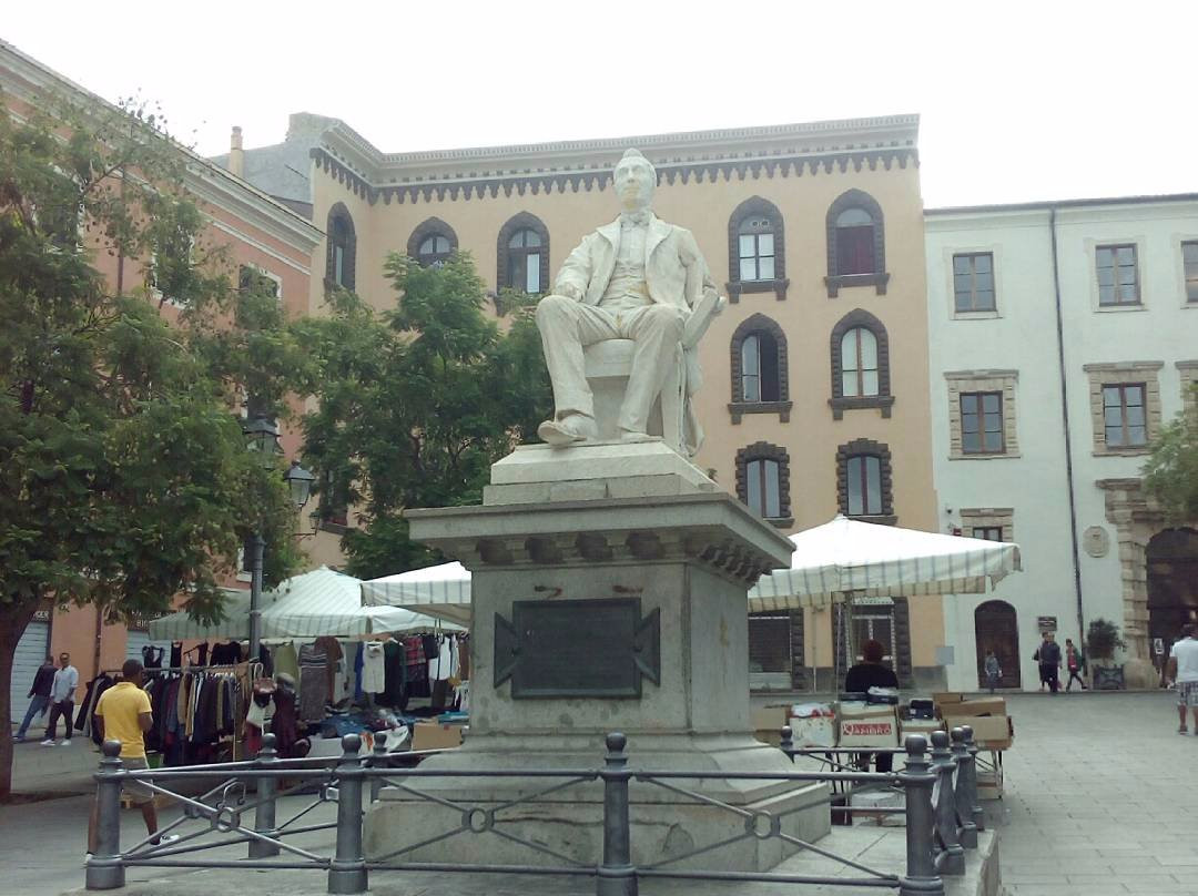 Piazza Tola-萨萨里省必去景点