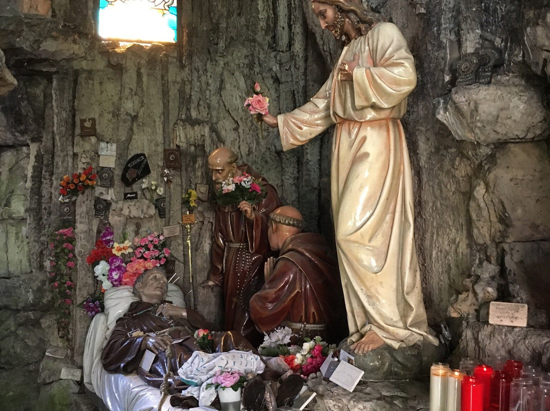 Grottes Saint Antoine-克吕佩必去景点