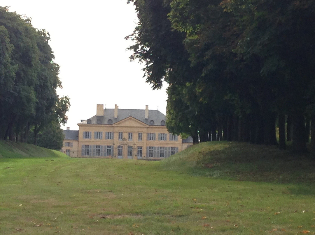 Château de Saint Aubin Sur Loire-Bourbon-Lancy必去景点