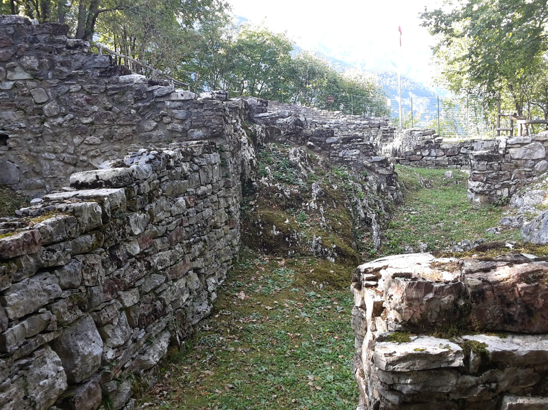 Area archeologica Monte San Martino ai Campi-里瓦德尔加尔达必去景点