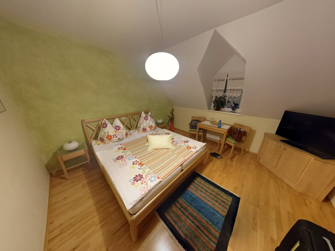 Buschenschank Orsl主图