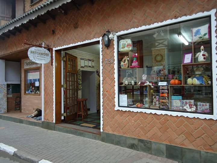 Retalhos e Nos-圣安东尼奥杜皮尼亚尔必去景点