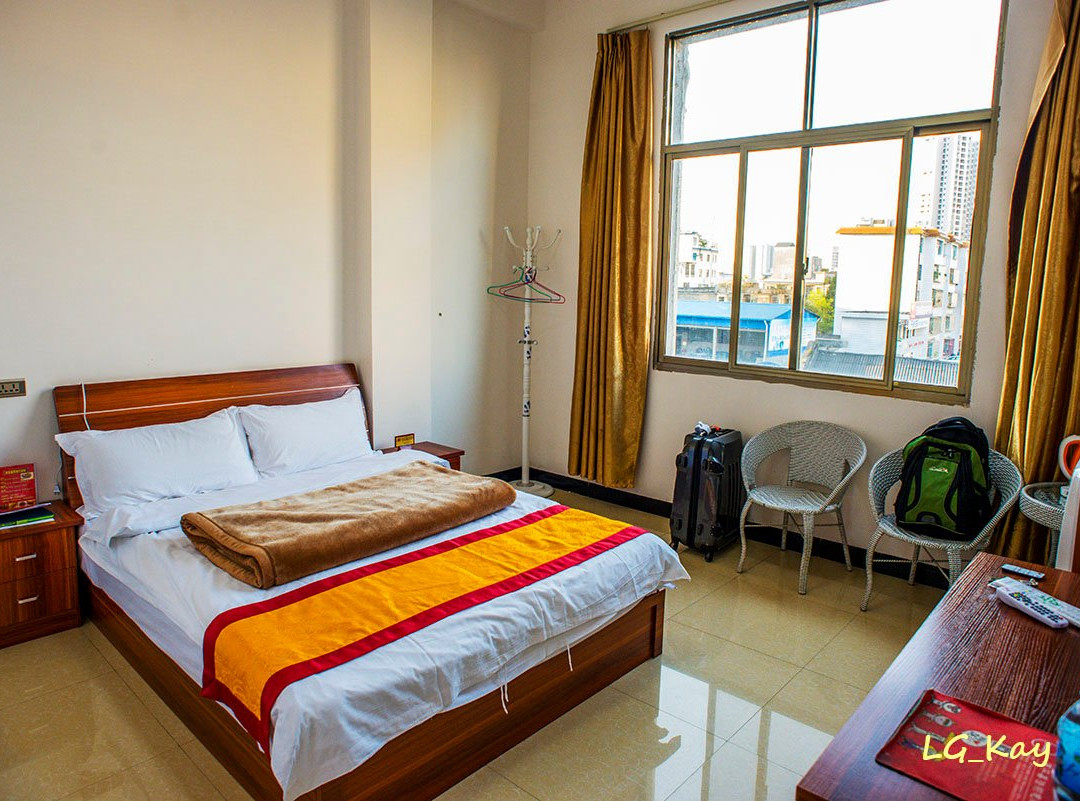 罗平县酒店住宿-石坝河快捷酒店