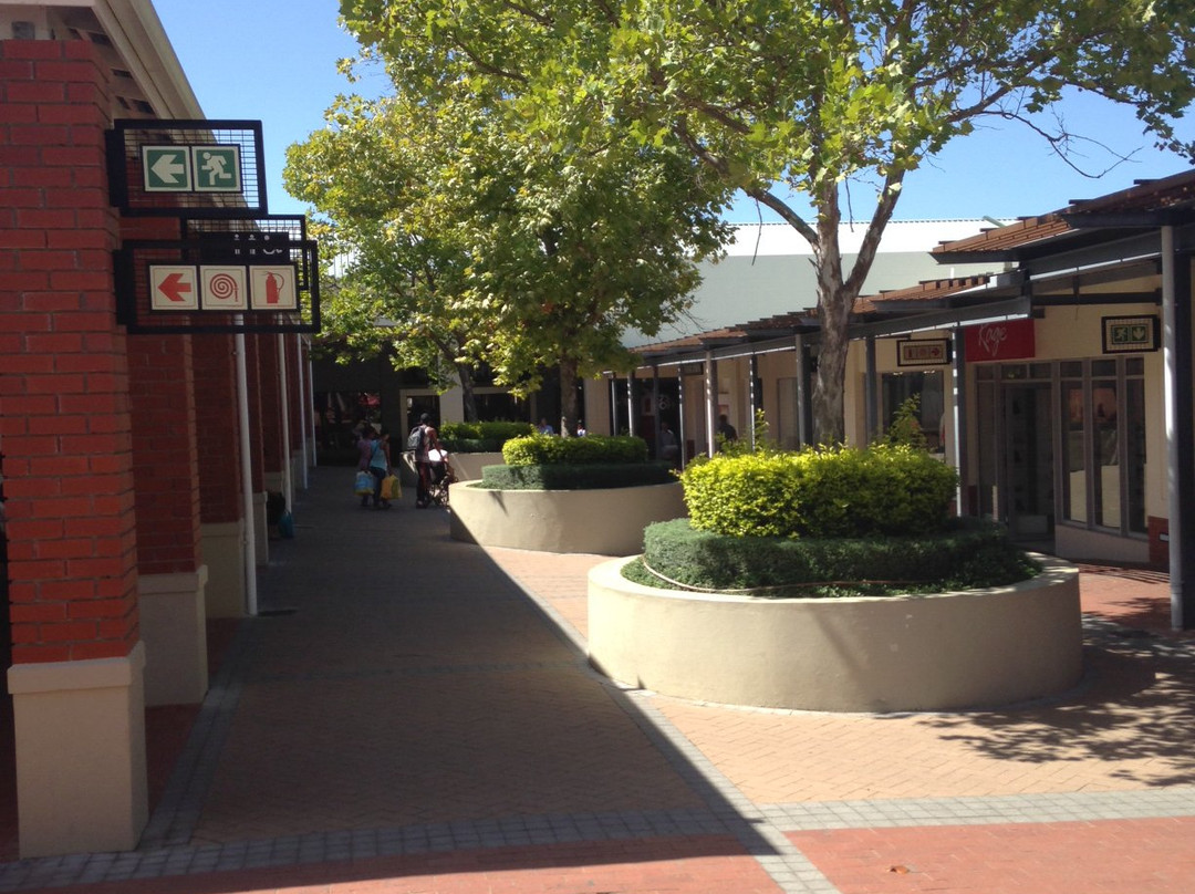 SwellenMark Shopping Centre-斯韦伦丹必去景点