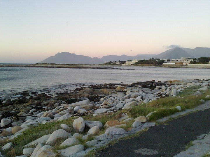 Kommetjie酒店住宿-Guinea Fowl House B&B