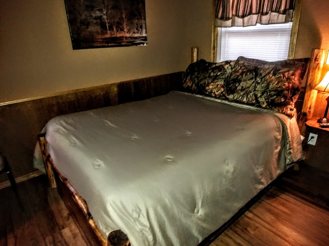 Cedar Ridge Hideaway Cabin/Rv. Park-Tishomingo必去景点