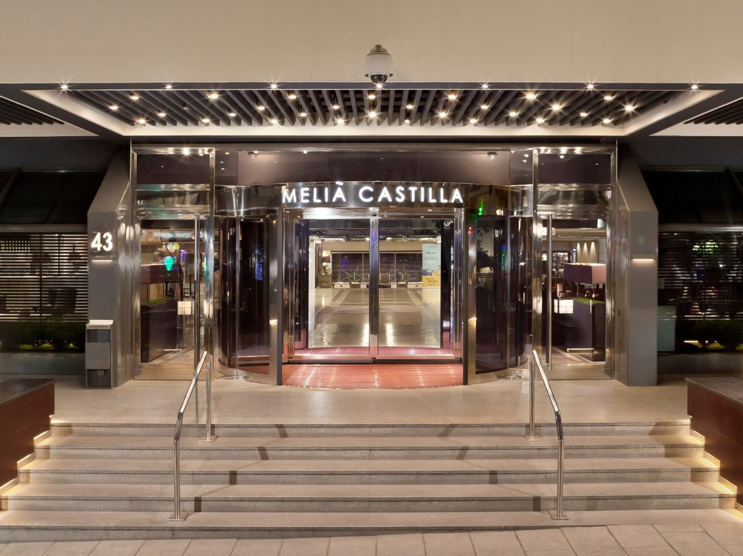 梅里亚卡斯蒂利亚酒店