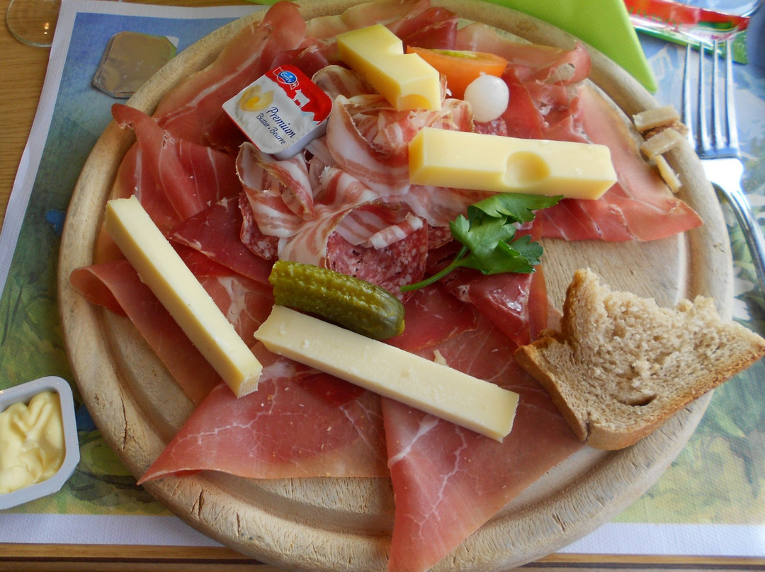 莱森餐馆和美食-Restaurant Tournant Le Kuklos