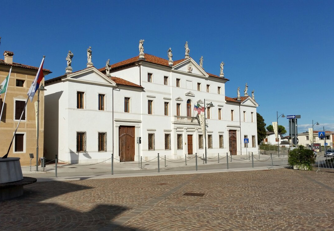 Palazzo Menegozzi景点图片