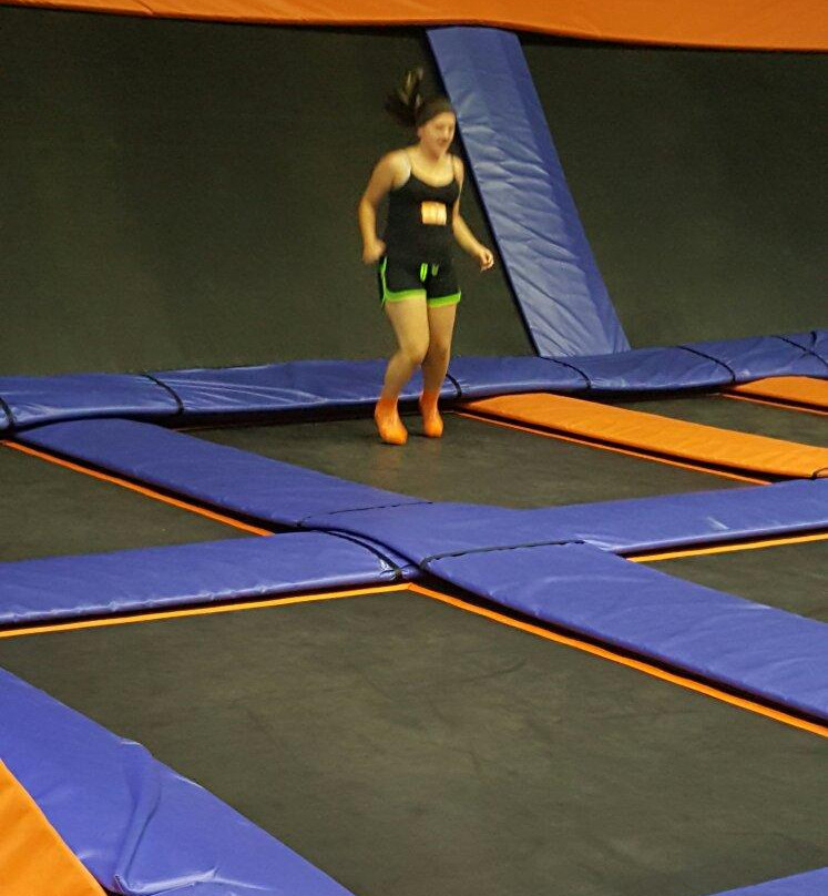 Sky Zone Trampoline Park-锡达拉皮兹必去景点