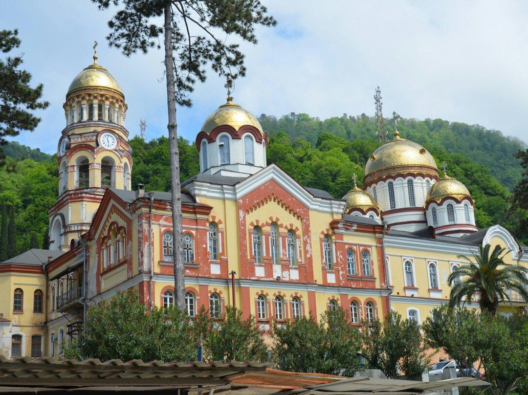New Athos Monastery Of The Holy Apostle Simon The Canaanite景点图片