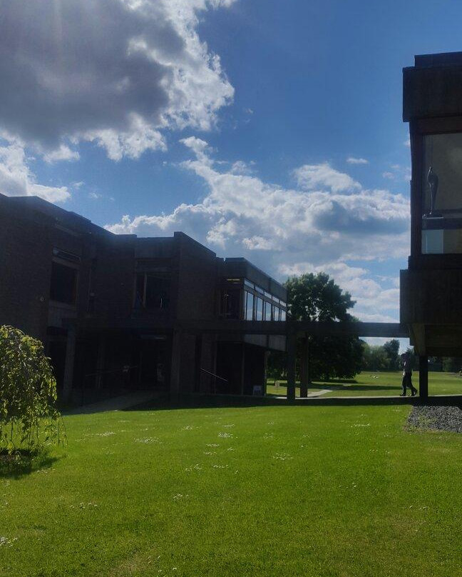 Churchill College景点图片