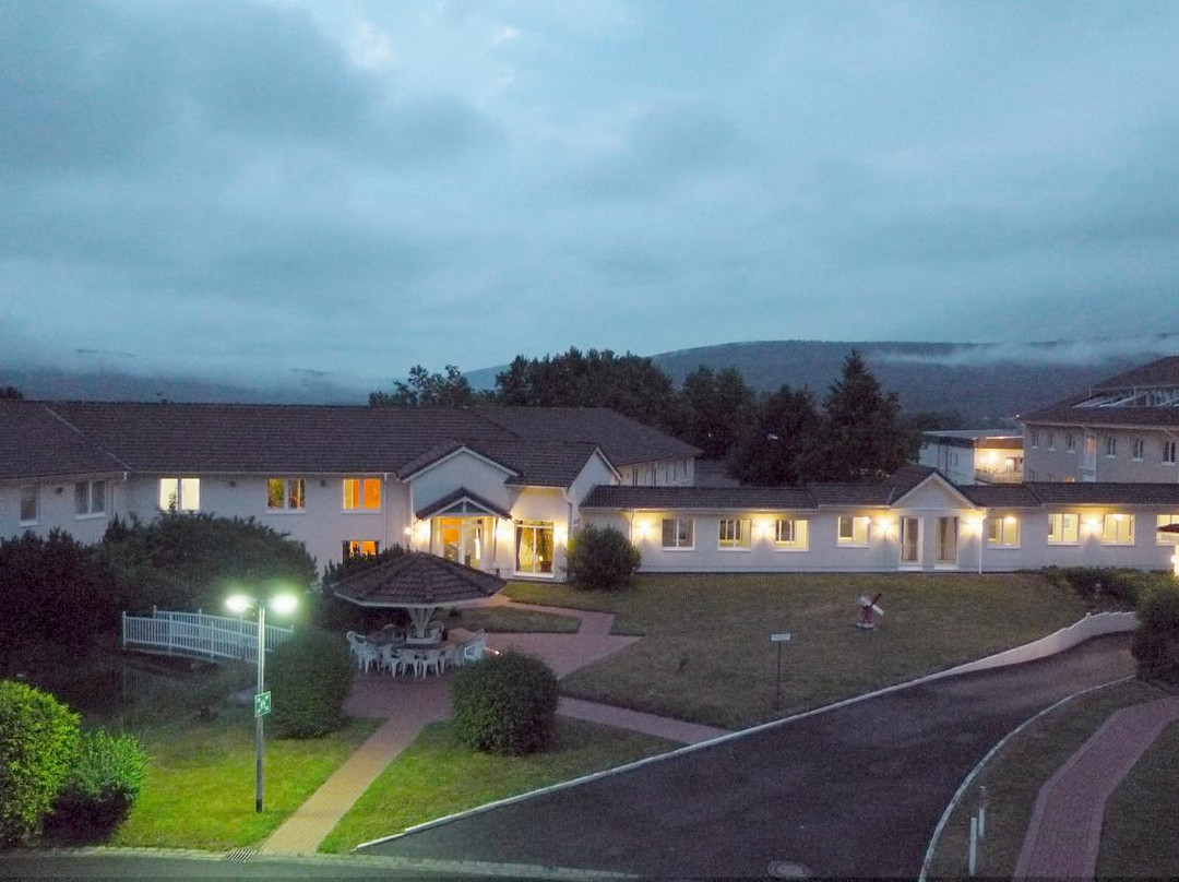 奥菲尔德特朗斯世界酒店