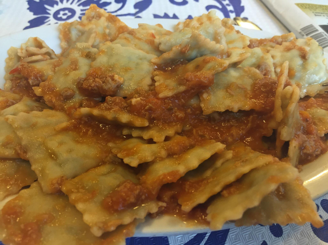 Curlo餐馆和美食-Trattoria Pinaggia