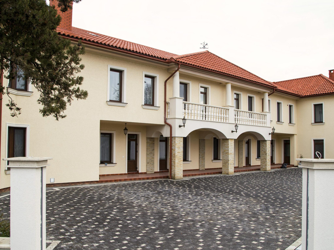 Villa Mitades