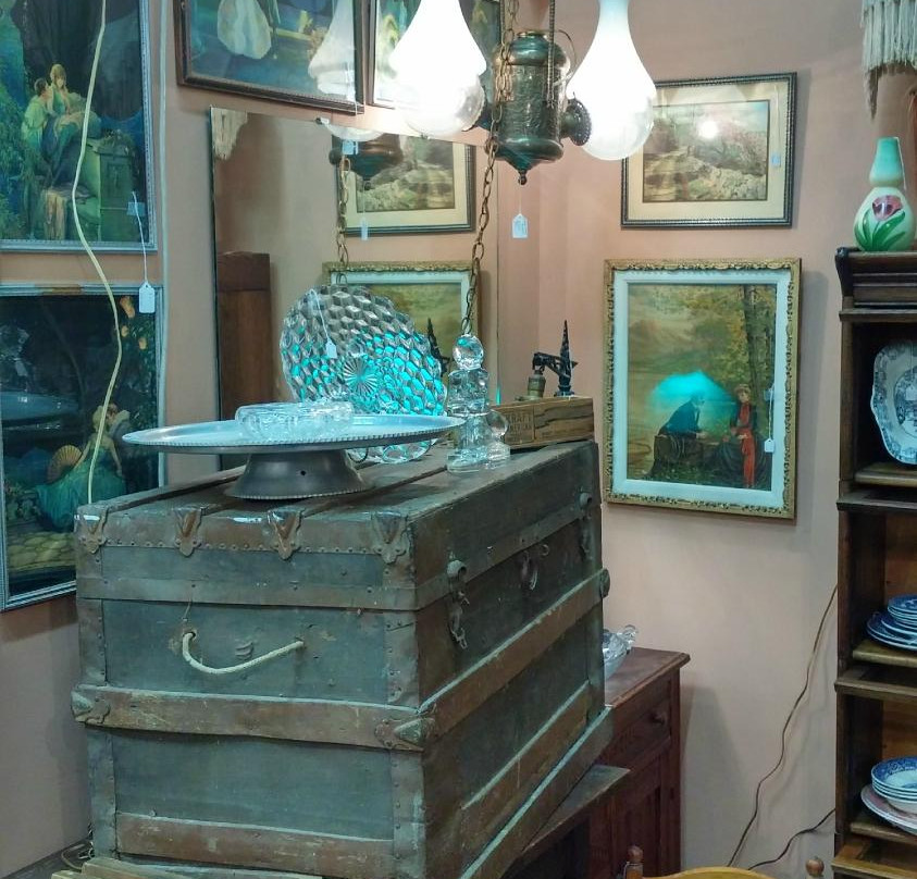 Paper Moon Antiques-恩波里亚必去景点