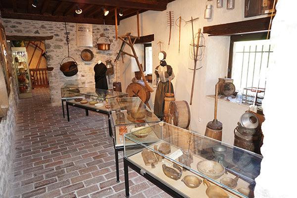 Musee d'art et traditions-Ugine必去景点